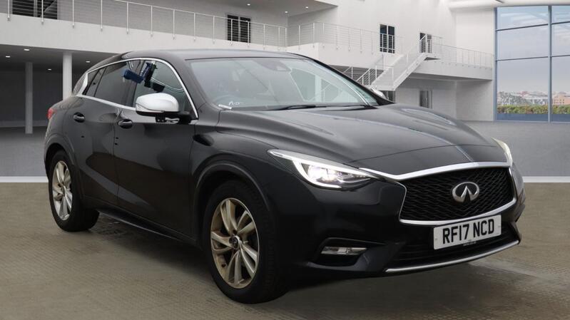 INFINITI Q30